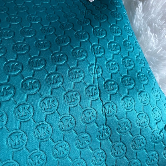 NWT Teal Michael Kors Jet Set Neoprene Fabric Tote - Picture 6 of 7